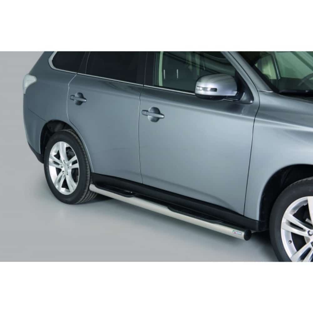 Mitsubishi Outlander 2015-2019 küljerauad plastmassist astmetega 1 Mitsubishi Outlander 2015-2019 küljerauad plastmassist astmetega