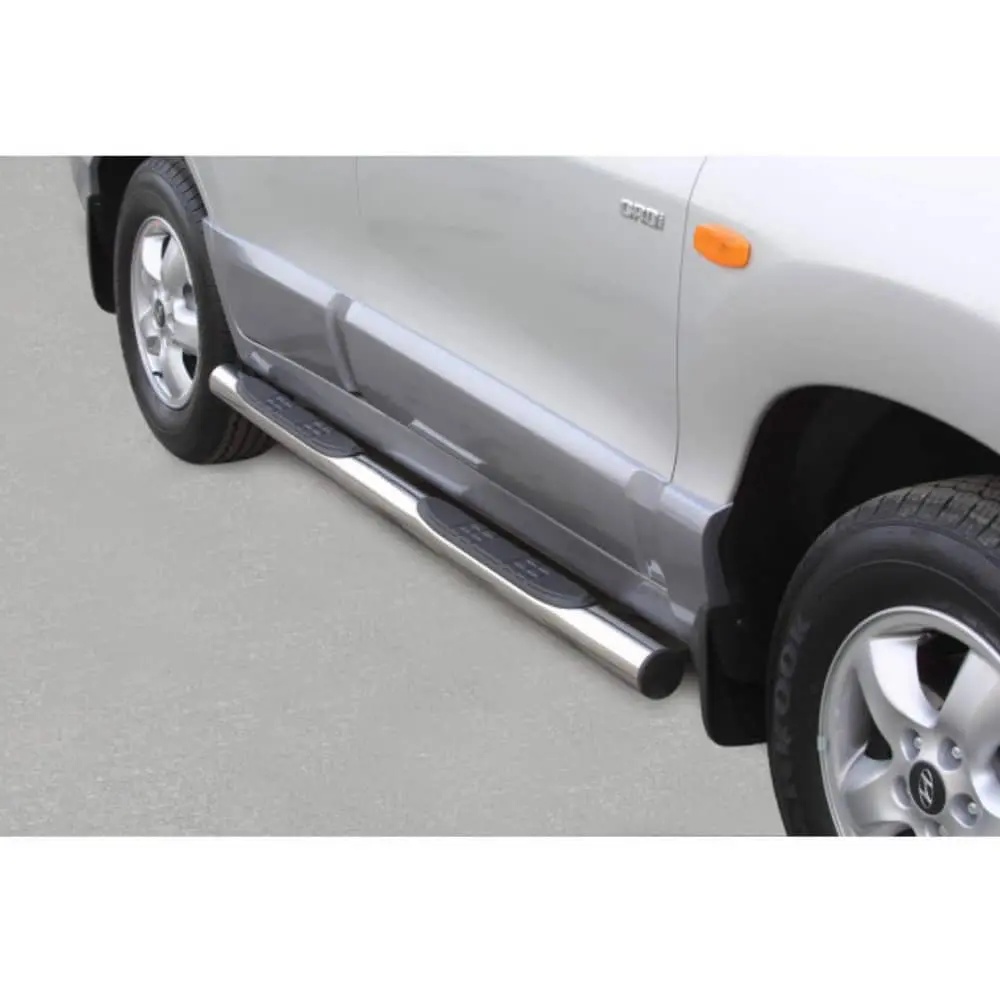 Hyundai Santa Fe 2001-2004 küljerauad plastmassist astmetega 1 Hyundai Santa Fe 2001-2004 küljerauad plastmassist astmetega