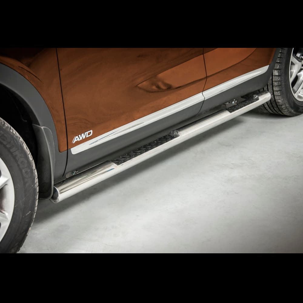 Kia Sorento 2015-2020 küljerauad astmetega 1 Kia Sorento 2015-2020 küljerauad astmetega