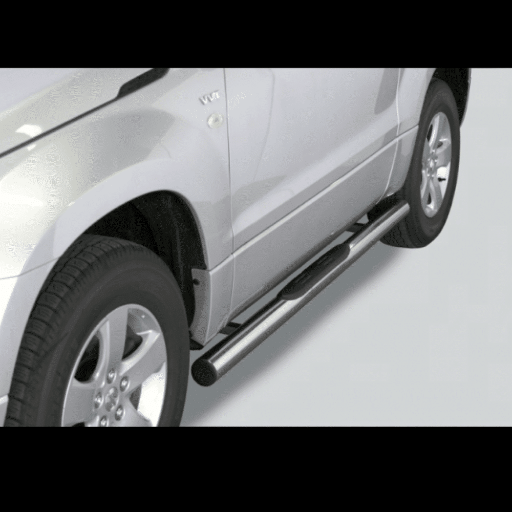 Suzuki Grand Vitara 3-ukselise 2005-2008 küljerauad plastmassist astmetega 1 Suzuki Grand Vitara 3-ukselise 2005-2008 küljerauad plastmassist astmetega