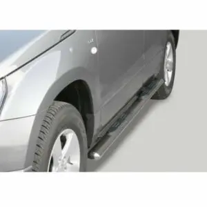 Suzuki Grand Vitara 5-ukselise 2005-2008 astmelauad plastmassist astmetega