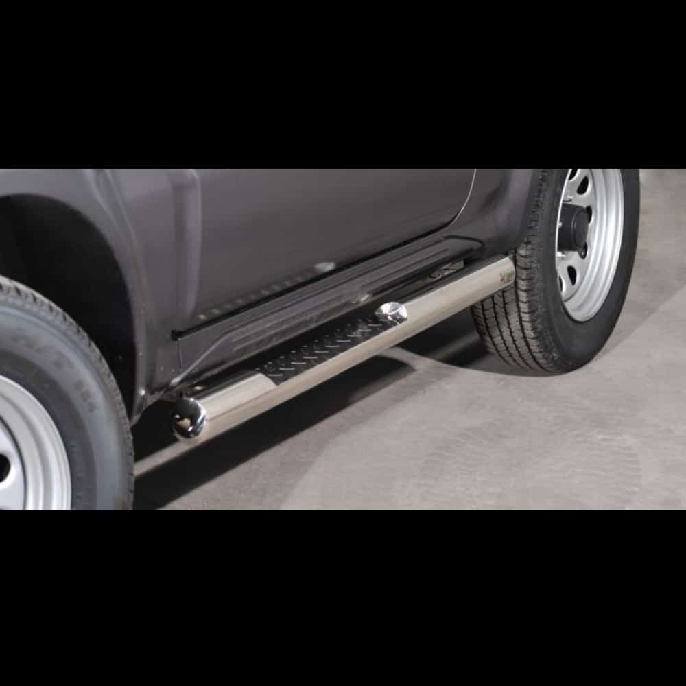 Suzuki Jimny 2012-2018 terasest küljerauad astmetega 1 Suzuki Jimny 2012-2018 terasest küljerauad astmetega