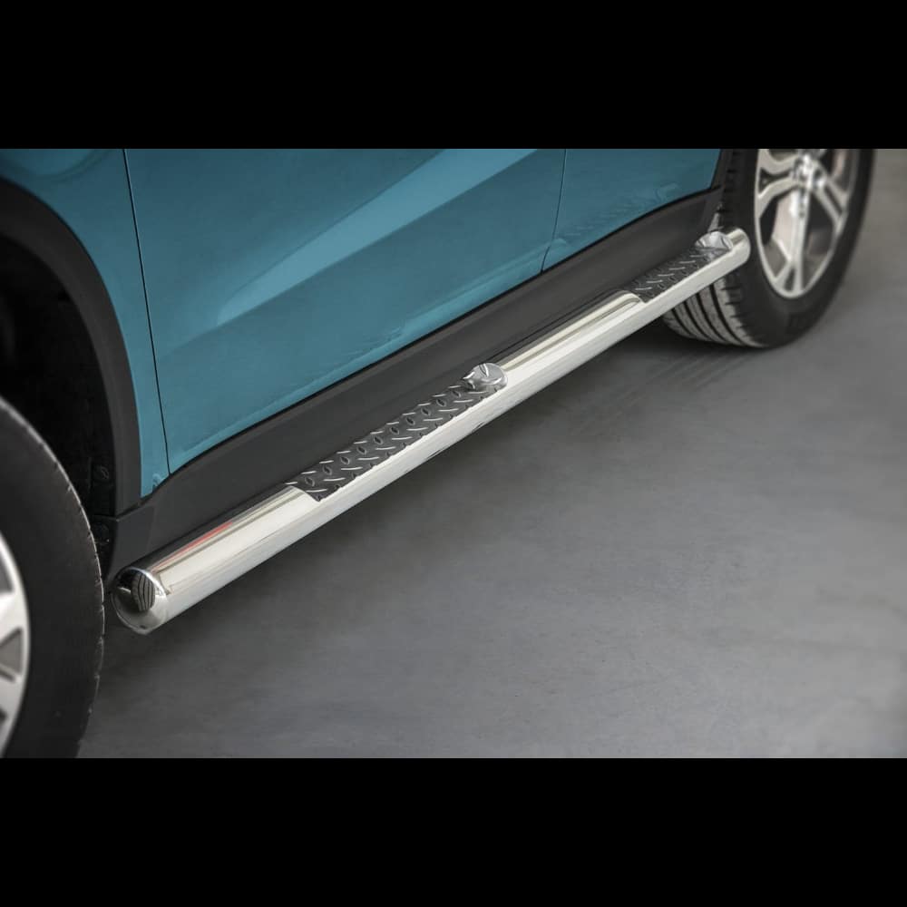 Suzuki Vitara 2015-2020 terasest küljerauad astmetega 1 Suzuki Vitara 2015-2020 terasest küljerauad astmetega