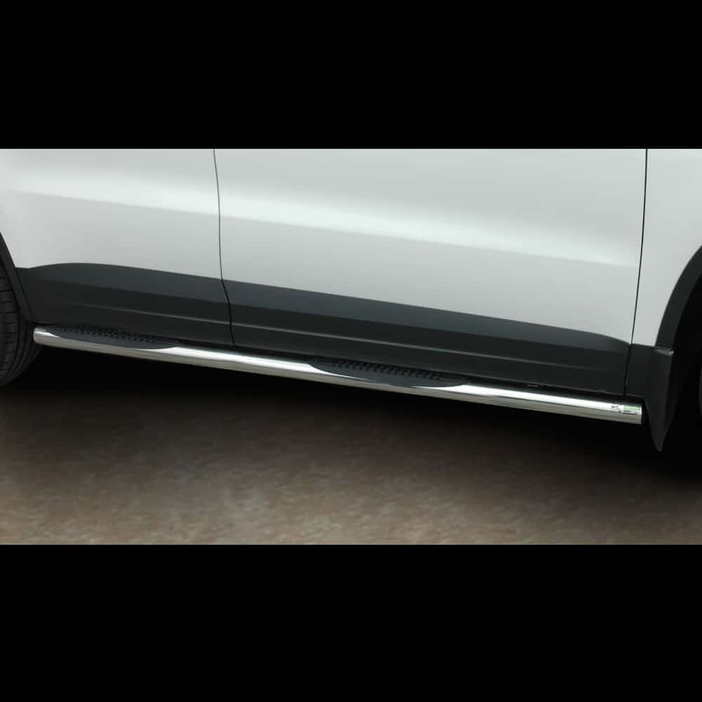 Volkswagen Tiguan 2007-2016 küljerauad plastmassist astmetega 1 Volkswagen Tiguan 2007-2016 küljerauad plastmassist astmetega